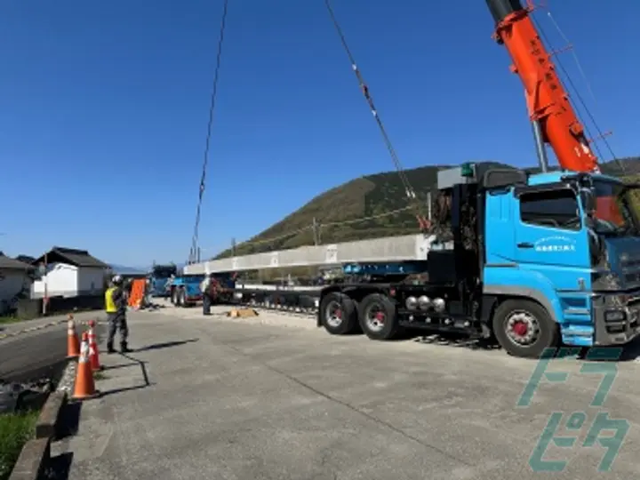 埼玉県さいたま市桜区の大型トラックドライバーの求人情報イメージ - 大鉄工業運輸株式会社 - No.90054-03