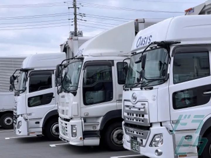 埼玉県さいたま市岩槻区の中型トラックドライバーの求人情報イメージ - 株式会社オアシス さいたま営業所 - No.90044-04