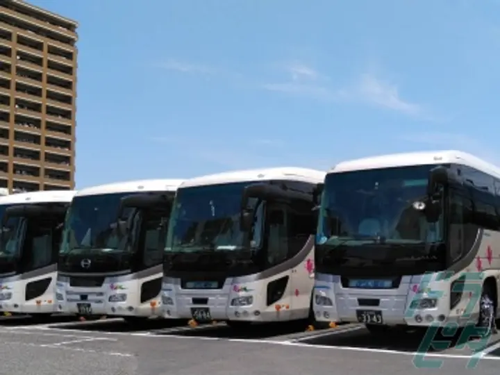 兵庫県丹波篠山市の観光バス乗務員の求人情報イメージ - 有限会社武元重機 本社 - No.90072-02