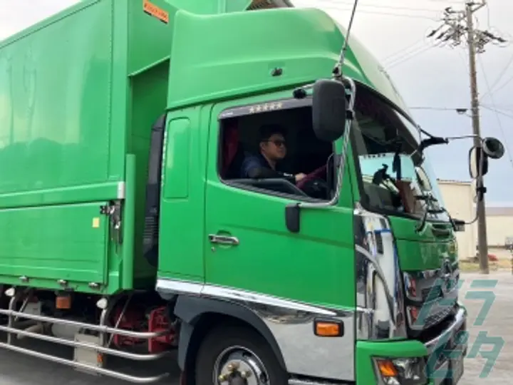 岐阜県各務原市の中型トラックドライバーの求人情報イメージ - 株式会社レーベン - No.91755-03