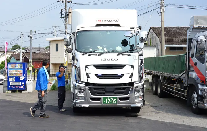 大分県大分市弁天の大型トラックドライバーの求人情報イメージ - 株式会社TAMAYA - No.86721-04