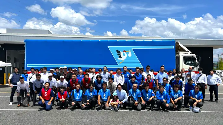 福岡県北九州市門司区新門司北のトレーラー（牽引）の求人情報イメージ - 名古屋東部陸運株式会社 北九州営業所 - No.87480-04