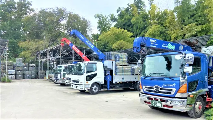 神奈川県横浜市旭区南本宿町の中型トラックドライバーの求人情報イメージ - 株式会社フクザワ 本社 - No.86503-02