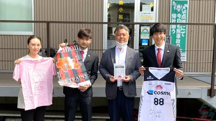 東京都八王子市館町の中型トラックドライバーの求人情報イメージ - 株式会社小松急送 - No.86865-02