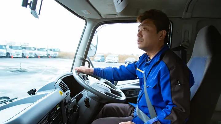 株式会社ヤマガタ 鳥栖営業所のトラック求人　No.94711