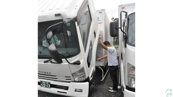 福岡県古賀市青柳の大型トラックドライバーの求人情報イメージ - 埼九運輸株式会社 古賀営業所 - No.87568-04