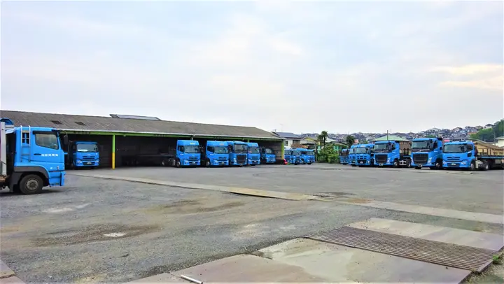 福岡県遠賀郡水巻町吉田西のトレーラー（牽引）の求人情報イメージ - 協同運輸株式会社 本社営業所 - No.86473-03