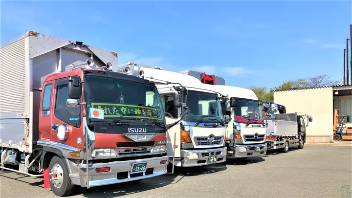 福岡県三井郡大刀洗町下高橋の中型トラックドライバーの求人情報イメージ - 株式会社陸成商事 本社営業所 - No.86402-03