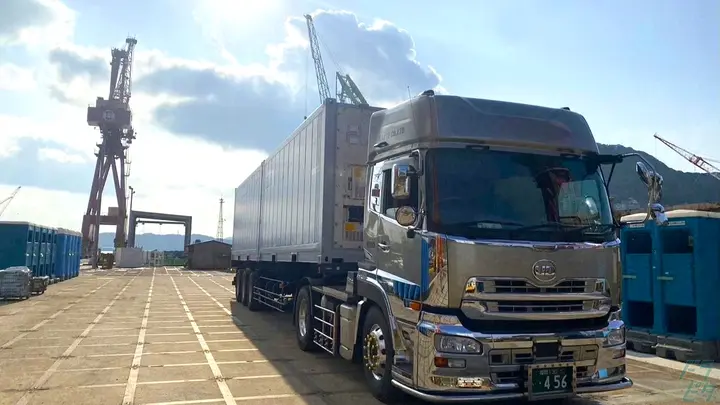 福岡県糸島市志摩馬場のトレーラー（牽引）の求人情報イメージ - 株式会社ラント 本社営業所 - No.91515-03