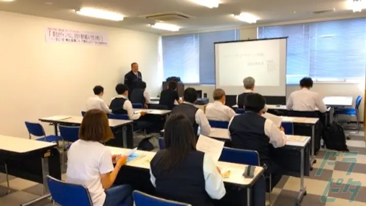 月45万円以上も可能・給与保証最長6ヶ月・普通免許AT