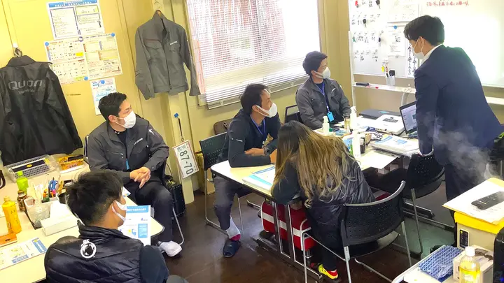 京都府京都市南区久世築山町の中型トラックドライバーの求人情報イメージ - 株式会社KATSURA - No.86723-03