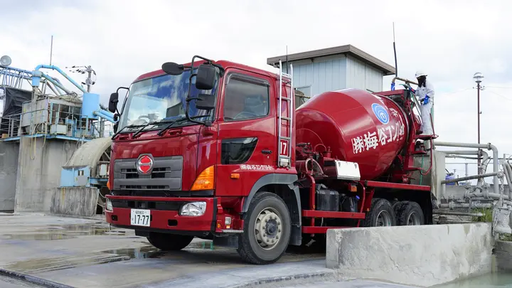 株式会社梅谷コンクリート 朝倉工場のトラック求人　No.94925
