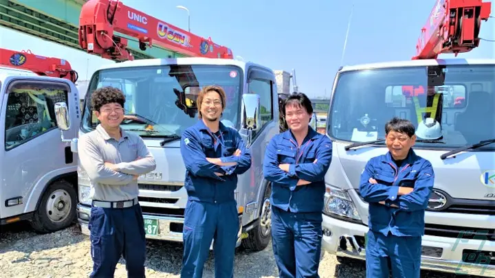 神奈川県相模原市南区新磯野の中型トラックドライバーの求人情報イメージ - 神奈川建運株式会社 - No.86498-02