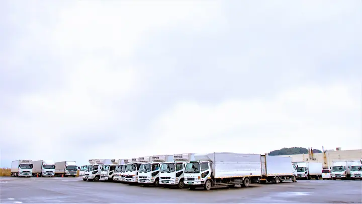 神奈川県愛甲郡愛川町中津の中型トラックドライバーの求人情報イメージ - 株式会社ヤマガタ 厚木営業所 - No.86604-04